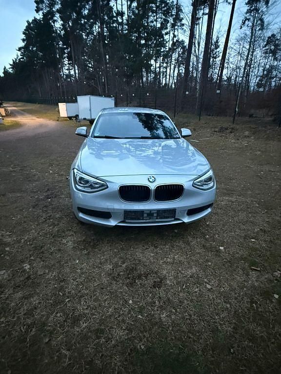 Gebraucht BMW 118 170 PS (125 kW) 2014 Silber Kleinwagen