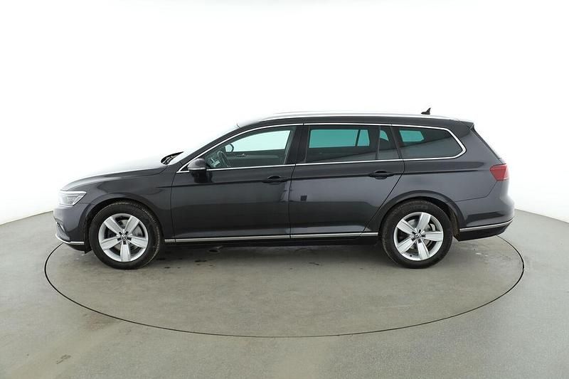 Gebraucht VW Passat Elegance 190 PS (139 kW) 2020 Grau Kombi