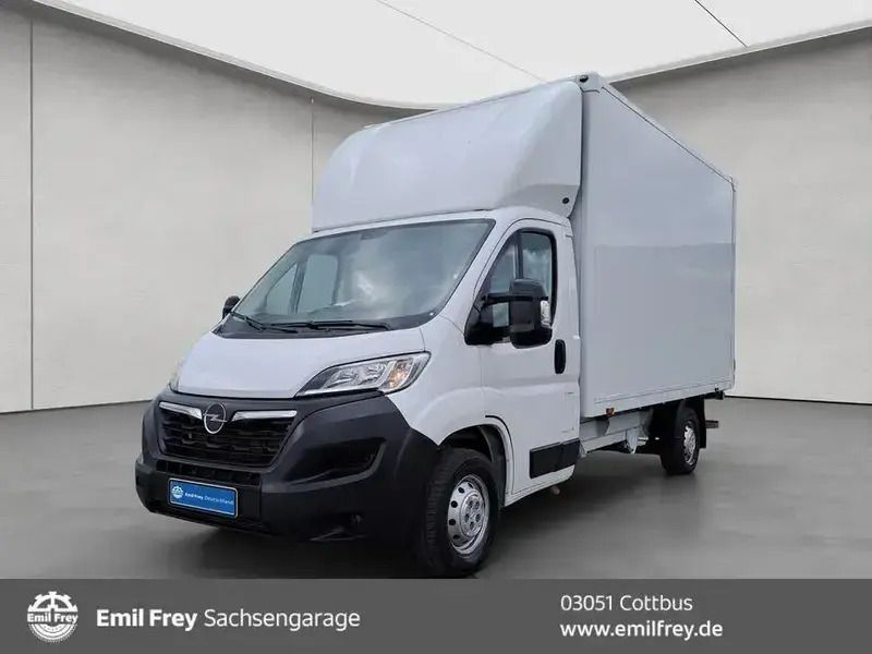 Weiß Gebraucht 2023 Opel Movano Edition Van | 31.464 € (Teuer) - Bild 1/4