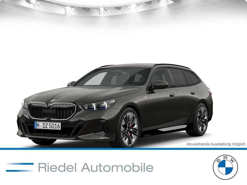 Sophistograu brillanteffekt Gebraucht 2024 BMW 540 M Sport Kombi | 65.680 € - Bild 1/3