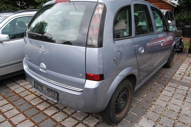 Gebraucht Opel Meriva Edition 101 PS (74 kW) 2006 Silber Van / Kleinbus