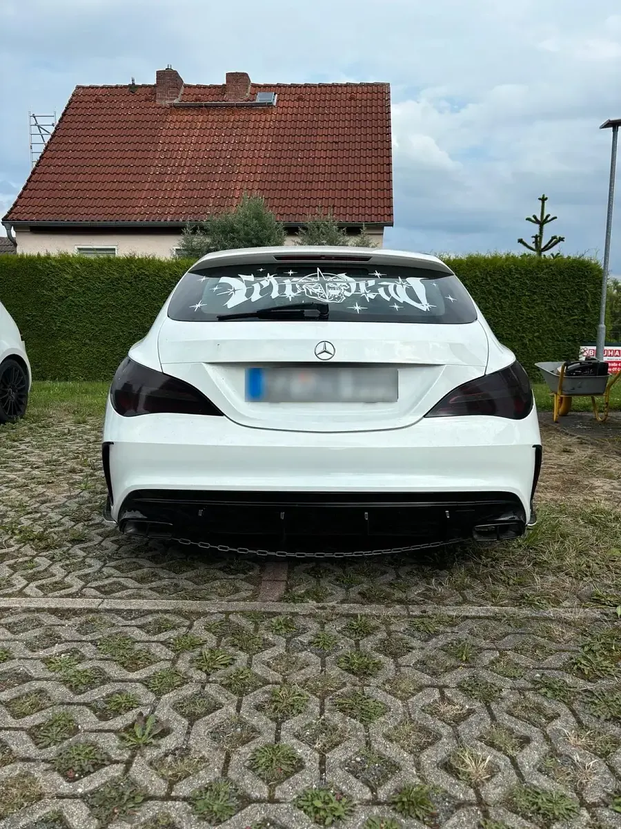 Gebraucht Mercedes CLA200 Edition 156 PS (114 kW) 2018 Weiß Limousine