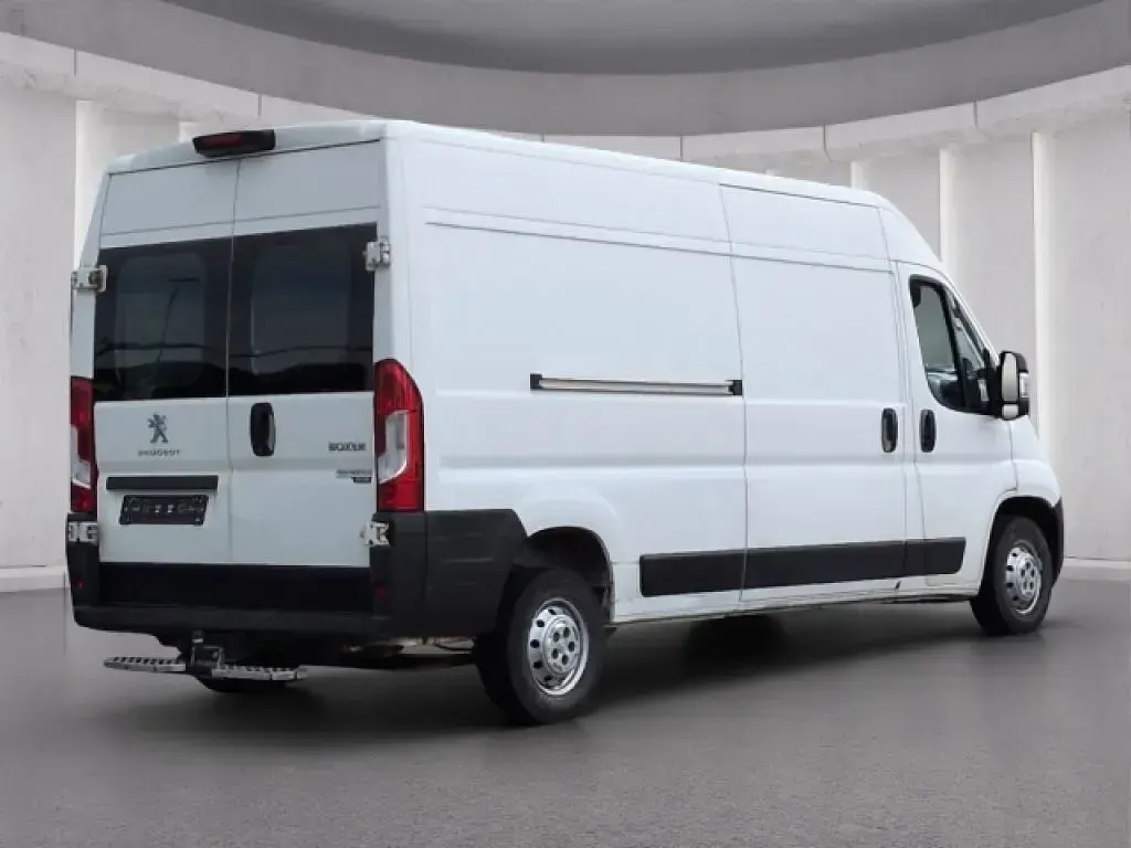 Gebraucht Peugeot Boxer 163 PS (119 kW) 2020 Lack weiss banquise/deckende lackierung Van