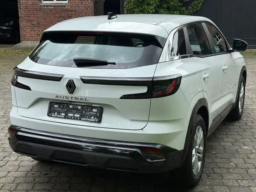 Gebraucht Renault Austral Evolution 158 PS (116 kW) 2024 Weiß SUV
