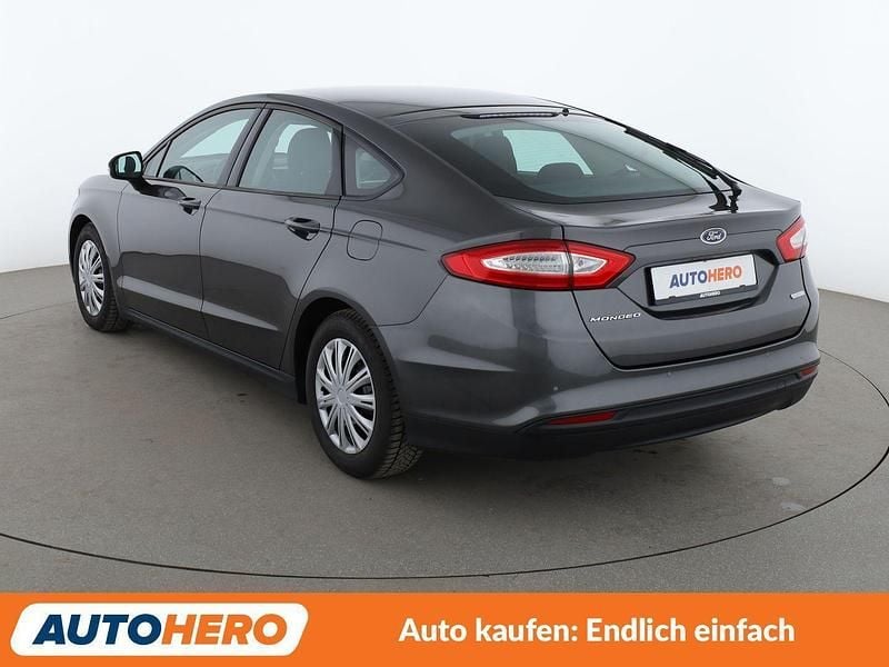Gebraucht Ford Mondeo Trend 125 PS (91 kW) 2015 Grau Limousine