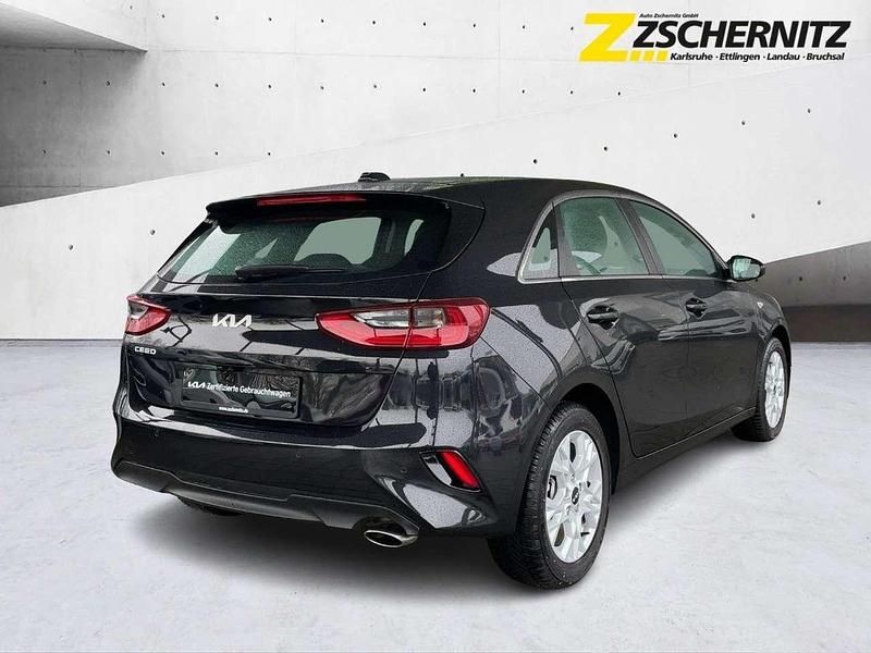 Gebraucht Kia Ceed Vision 140 PS (102 kW) 2025 (1k) zilinaschwarz met. Kleinwagen