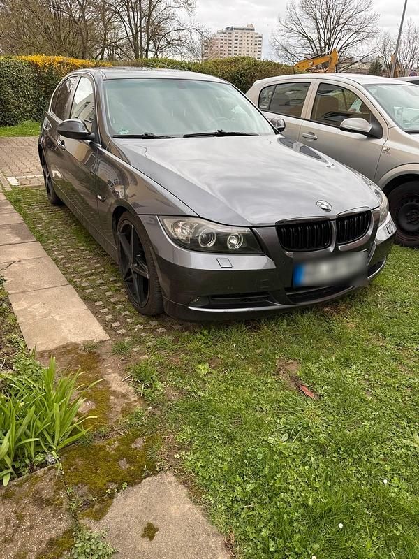 Gebraucht BMW 325 218 PS (160 kW) 2005 Grau Limousine