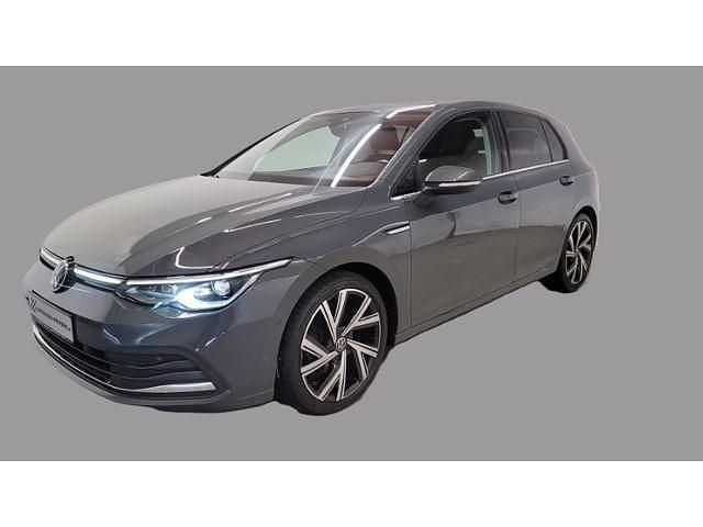 Gebraucht VW Golf VIII Style 150 PS (110 kW) 2022 Grau Limousine