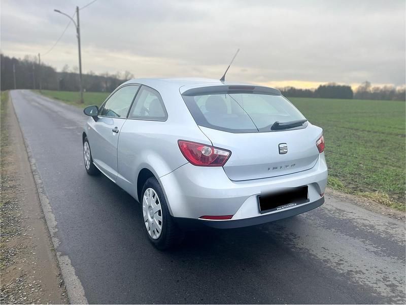 Gebraucht Seat Ibiza 80 PS (58 kW) 2010 Silber Kleinwagen