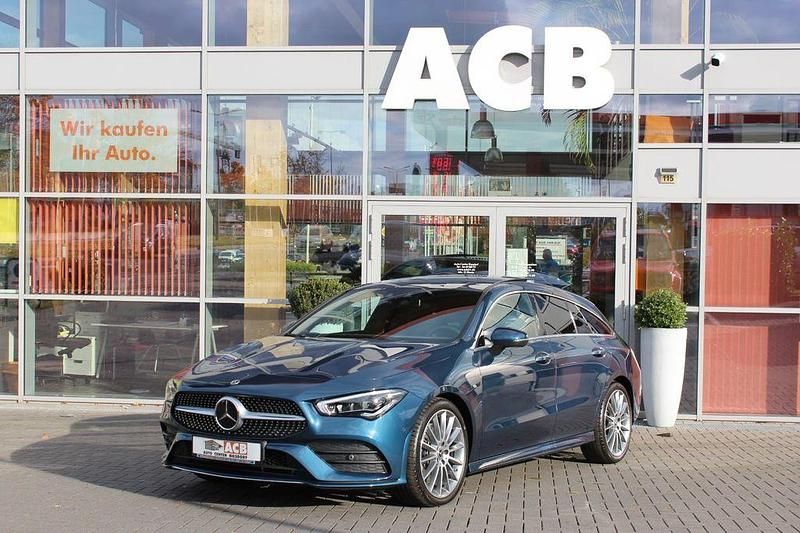 Denimblau (metallic) Gebraucht 2021 Mercedes CLA250 Shooting Brake AMG Kombi | 33.900 € (Fairer Preis) - Bild 1/4