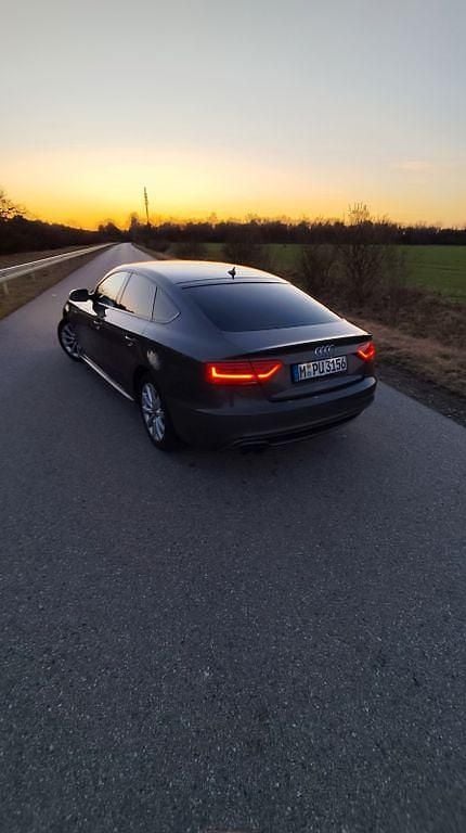 Gebraucht Audi A5 Sportback Competition 177 PS (130 kW) 2014 Braun Kleinwagen