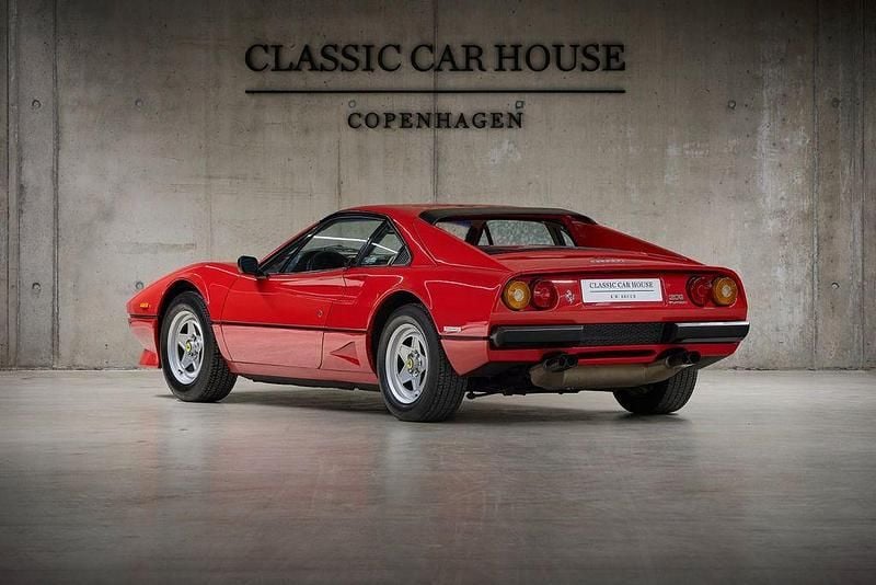 Gebraucht Ferrari 208 218 PS (160 kW) 1982 Rot Coupé
