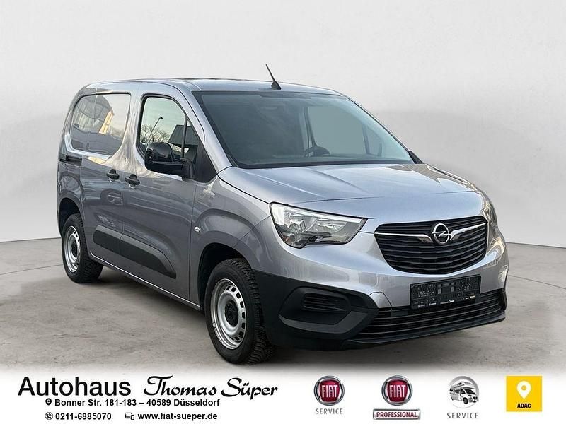 Gebraucht Opel Combo 102 PS (75 kW) 2023 Grau Limousine