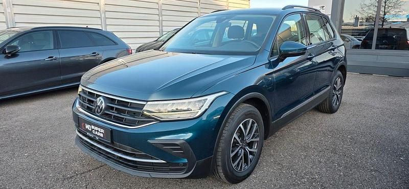 Gebraucht VW Tiguan Life 150 PS (110 kW) 2022 Blau SUV