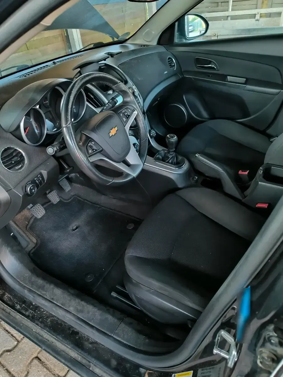 Gebraucht Chevrolet Cruze 140 PS (102 kW) 2013 Schwarz Kombi