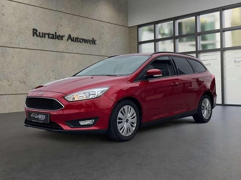 Rot Gebraucht 2018 Ford Focus Business Edition Kombi | 10.999 € (Guter Preis) - Bild 1/4