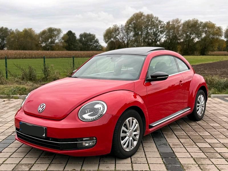 Rot Gebraucht 2013 VW Beetle Sportline Coupé | 8.499 € (Fairer Preis) - Bild 1/4