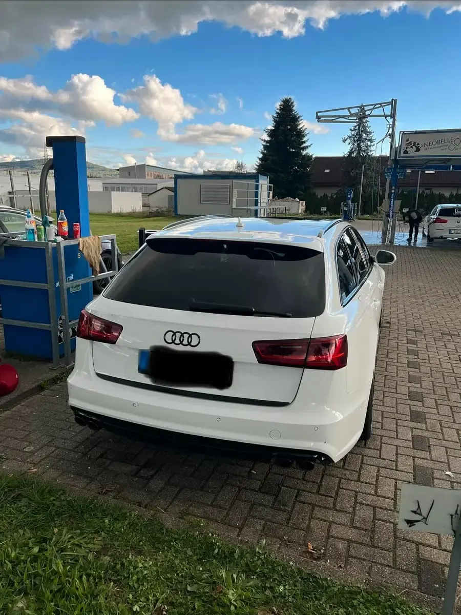 Gebraucht Audi A6 Design 272 PS (200 kW) 2015 Weiß Kombi