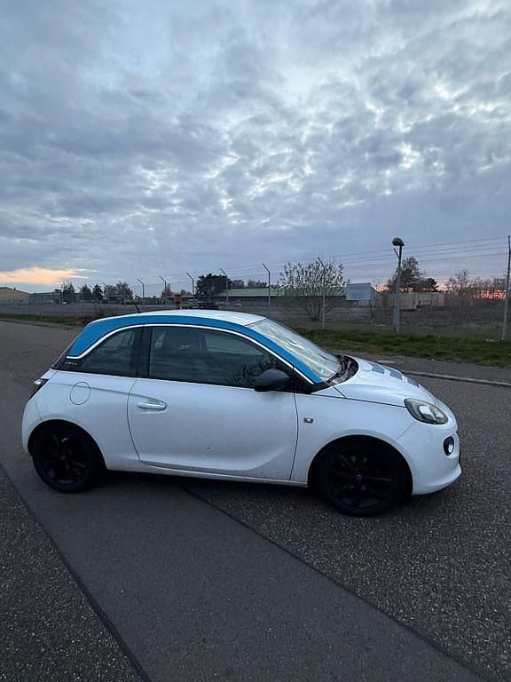 Gebraucht Opel Adam 69 PS (50 kW) 2013 Kleinwagen