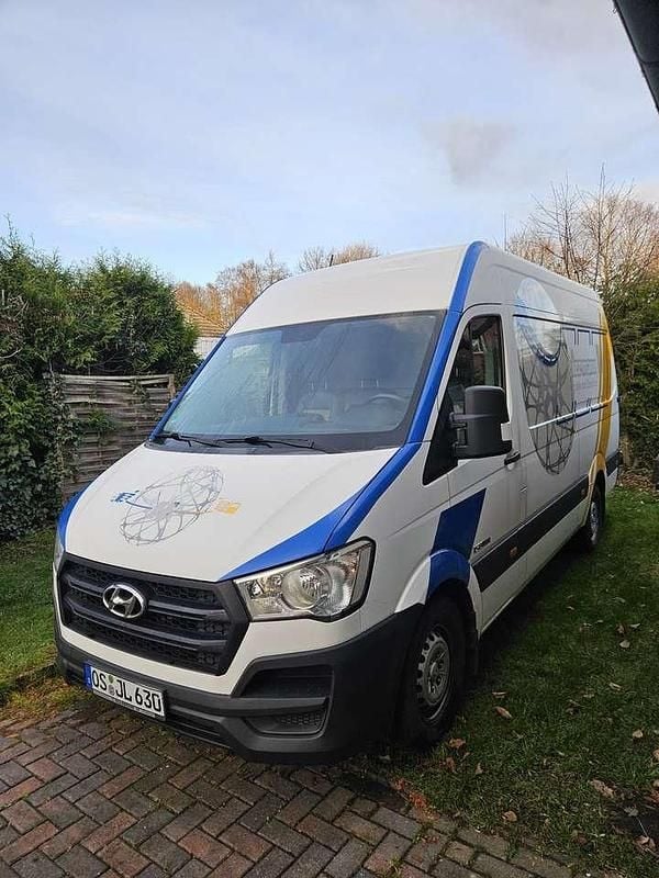 Gebraucht Hyundai H 350 170 PS (125 kW) 2017 Weiß Van
