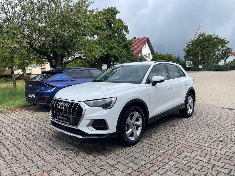 Weiß Gebraucht 2021 Audi Q3 Advanced SUV | 29.990 € (Fairer Preis) - Bild 1/4