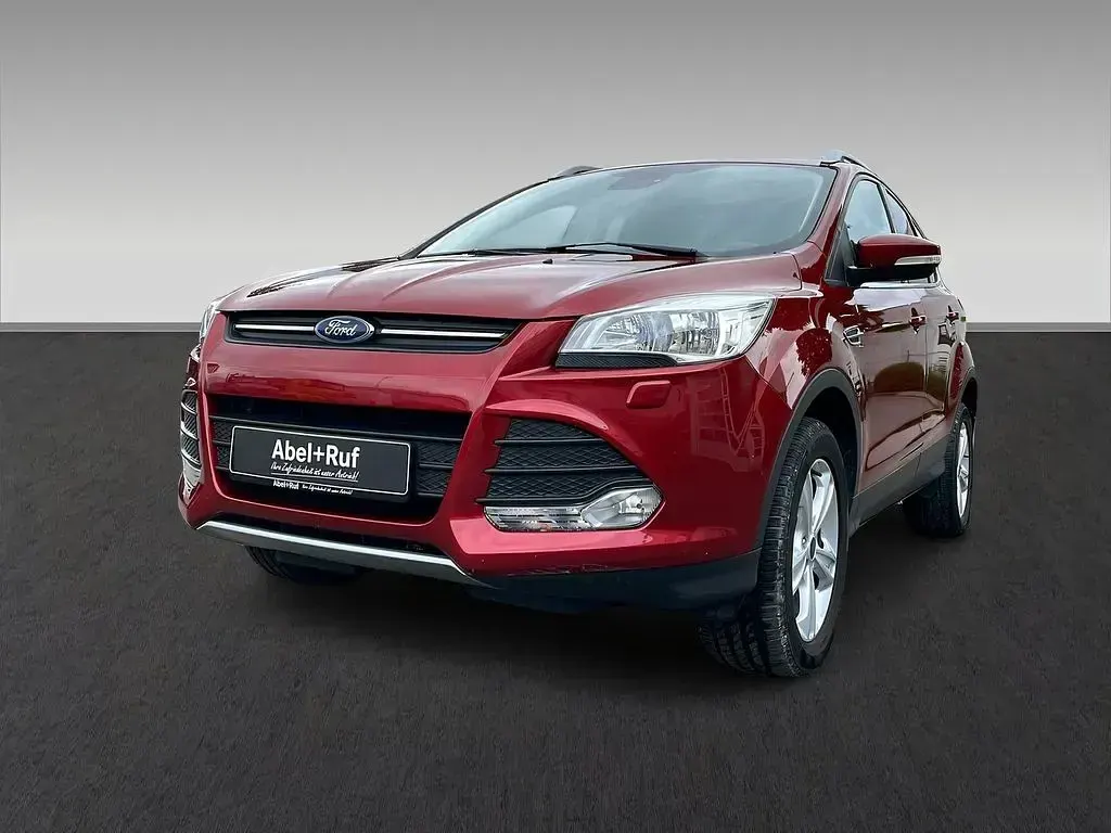 Gebraucht Ford Kuga 150 PS (110 kW) 2016 Rot SUV
