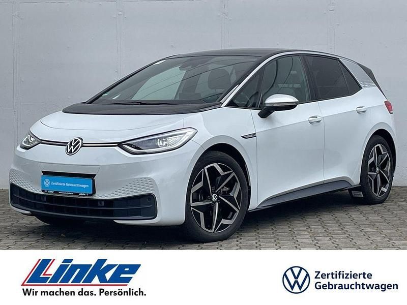Gletscherweiß metallic Gebraucht 2020 VW ID.3 Pro Performance Kleinwagen | 22.390 € (Teuer) - Bild 1/4