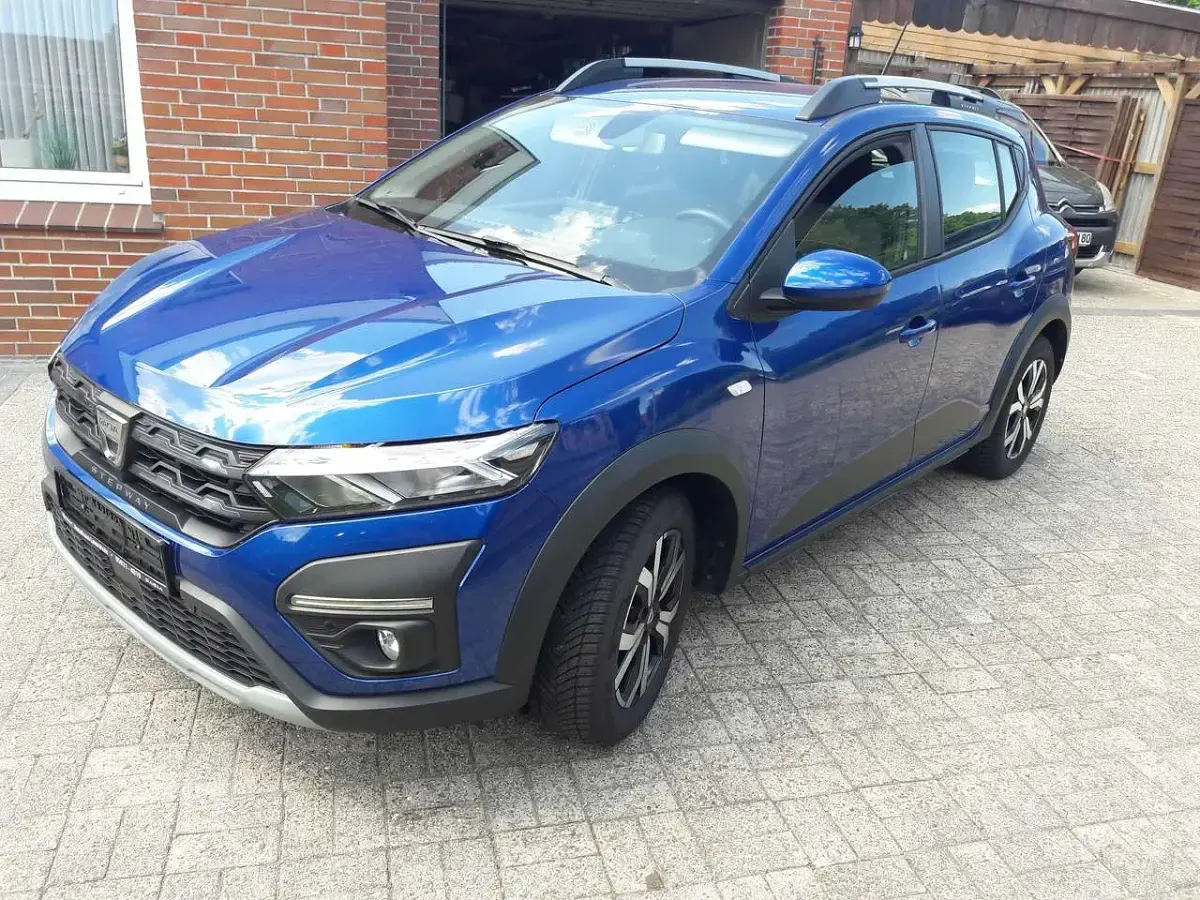 Gebraucht Dacia Sandero Comfort 91 PS (66 kW) 2021 Blau Kleinwagen