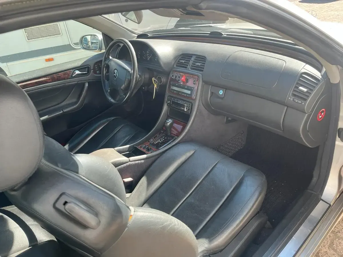 Gebraucht Mercedes CLK320 Elegance 218 PS (160 kW) 1999 Silber Cabrio