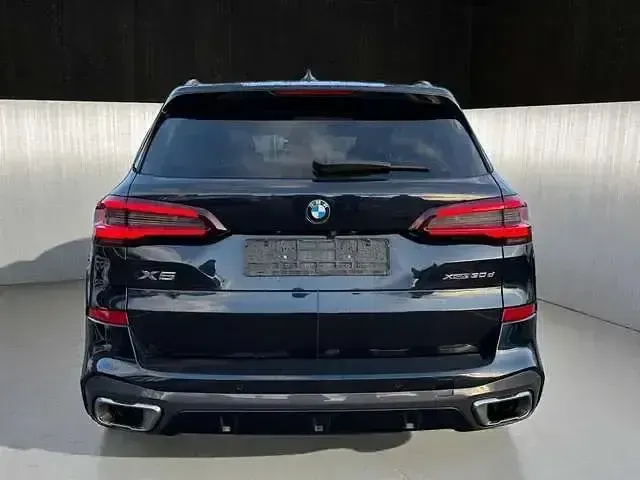 Gebraucht BMW X5 M Sport 286 PS (210 kW) 2023 Carbonschwarz metallic SUV