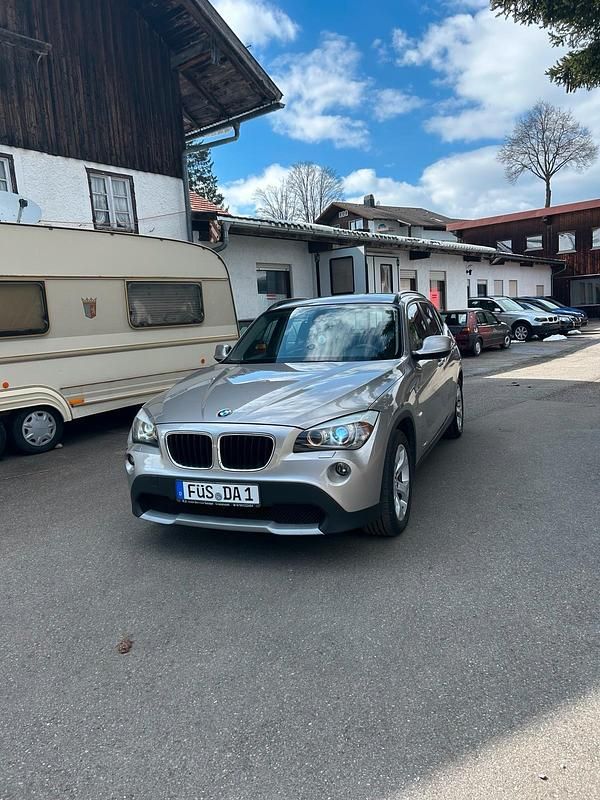Gebraucht BMW X1 143 PS (105 kW) 2010 Grau SUV
