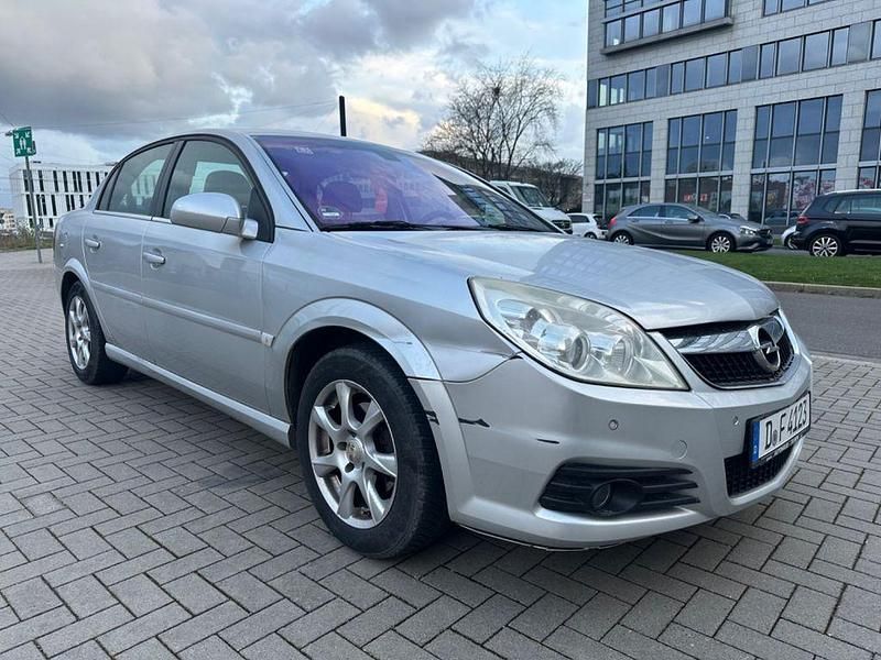 Gebraucht Opel Vectra 140 PS (102 kW) 2008 Silber Limousine