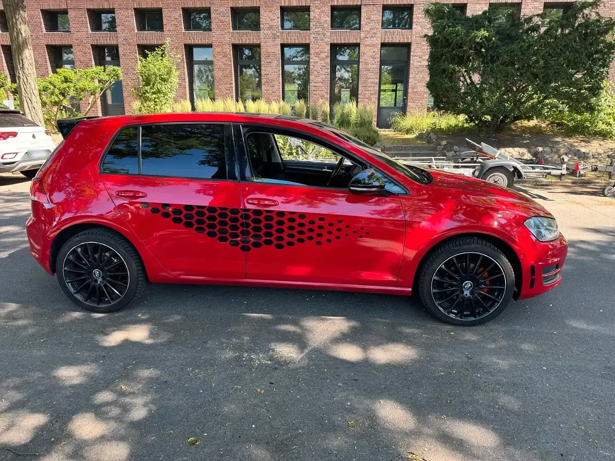 Gebraucht VW Golf VII 105 PS (77 kW) 2013 Rot Coupé