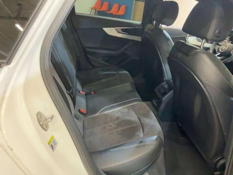 Weiß Gebraucht 2018 Audi A4 Limousine | 18.555 € (Guter Preis) - Bild 1/4