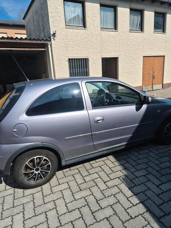 Gebraucht Opel Corsa 60 PS (44 kW) 2006 Silber Kleinwagen