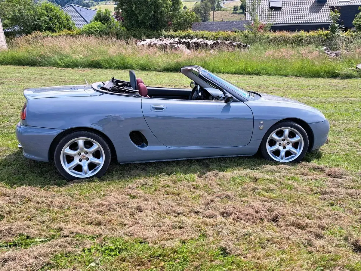 Usata MG F 120 CV (88 kW) 1999 Grigio Cabrio