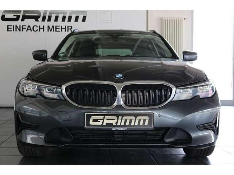 Gebraucht BMW 320 184 PS (135 kW) 2022 Mineralgrau metallic Kombi