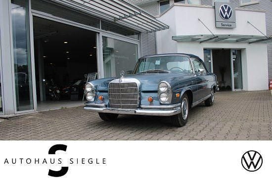 Mittelblau Gebraucht 1969 Mercedes W111 SE Cabrio | 134.900 € - Bild 1/4