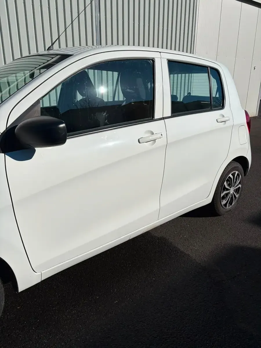 Gebraucht Suzuki Celerio Club 68 PS (50 kW) 2019 Weiß Kleinwagen