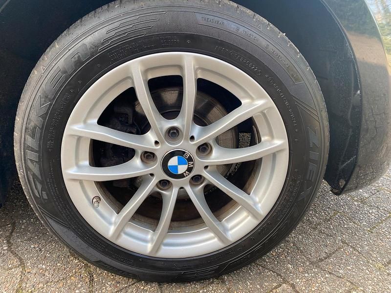 Gebraucht BMW 116 Advantage 136 PS (100 kW) 2014 Schwarz Kleinwagen