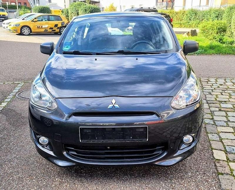 Eisen grey Gebraucht 2014 Mitsubishi Space Star Classic Collection Kleinwagen | 4.750 € (Fairer Preis) - Bild 1/4