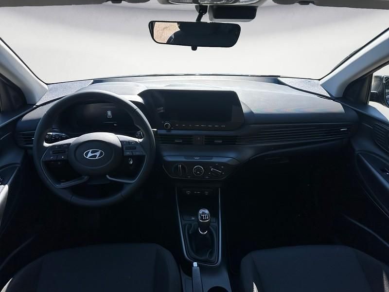 Neu Hyundai Bayon Select 101 PS (74 kW) 2025 Grau SUV