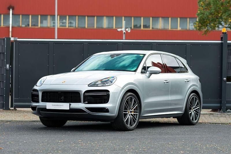 Gebraucht 2021 Porsche Cayenne Turbo Sport SUV | 82.900 € (Etwas zu teuer) - Bild 1/4