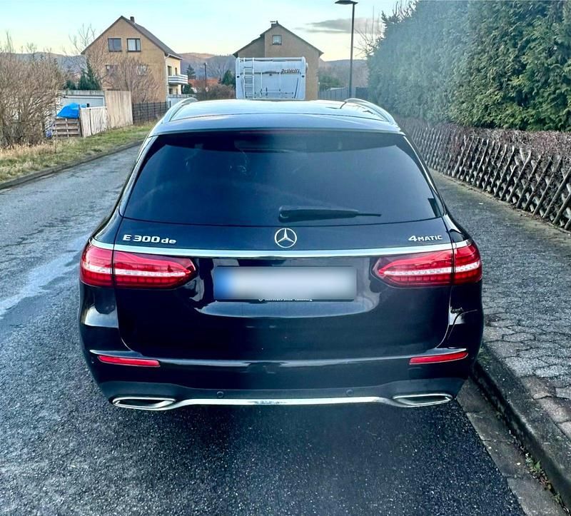 Gebraucht Mercedes E300 AMG 306 PS (225 kW) 2020 Schwarz Kombi