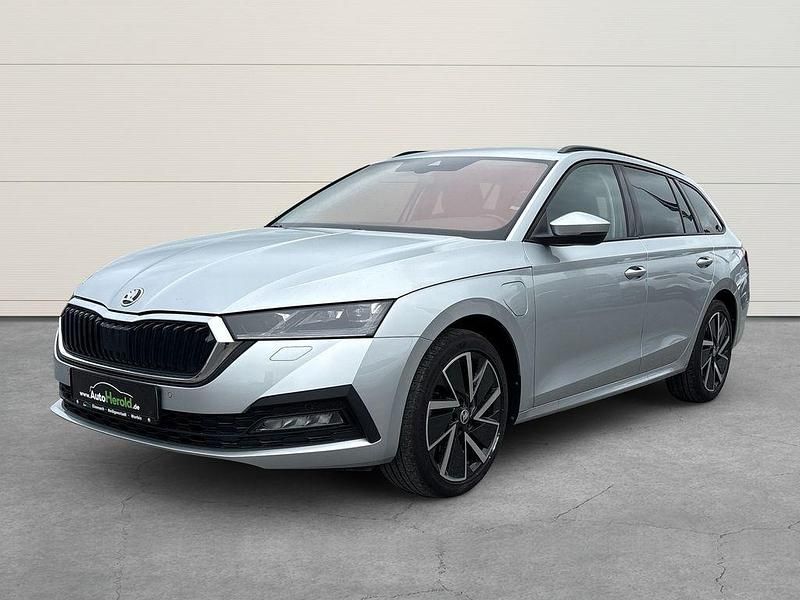 Gebraucht Skoda Octavia Clever 150 PS (110 kW) 2023 Silber Kombi