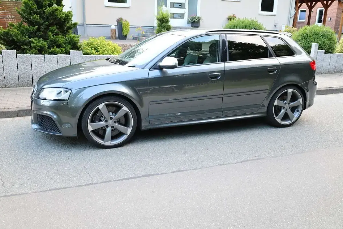 Gebraucht Audi RS3 Sportback 340 PS (250 kW) 2012 Grau Kleinwagen