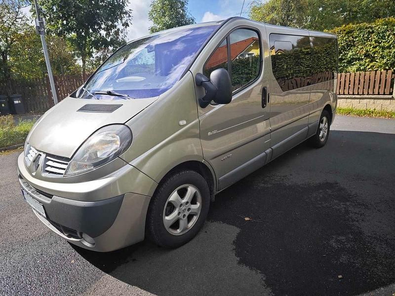 Gebraucht Renault Trafic 114 PS (83 kW) 2013 Beige Van / Kleinbus
