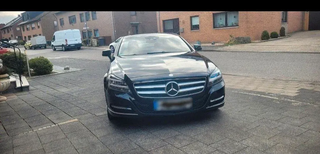 Gebraucht Mercedes CLS350 265 PS (194 kW) 2011 Schwarz Coupé