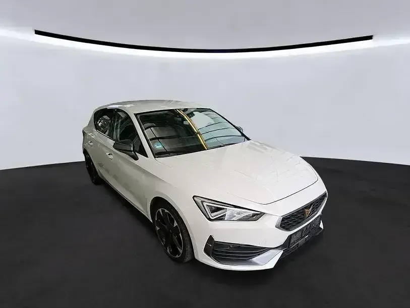 Gebraucht Cupra Leon 150 PS (110 kW) 2024 "candy" weiss Limousine
