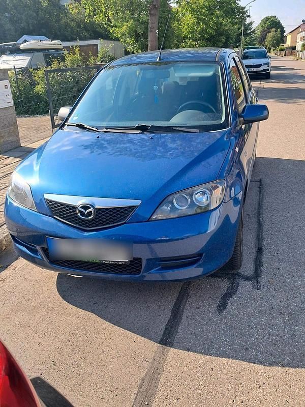 Blau Gebraucht 2006 Mazda 2 Kleinwagen | 2.000 € (Etwas zu teuer) - Bild 1/4